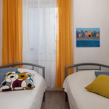 Naval Apartament